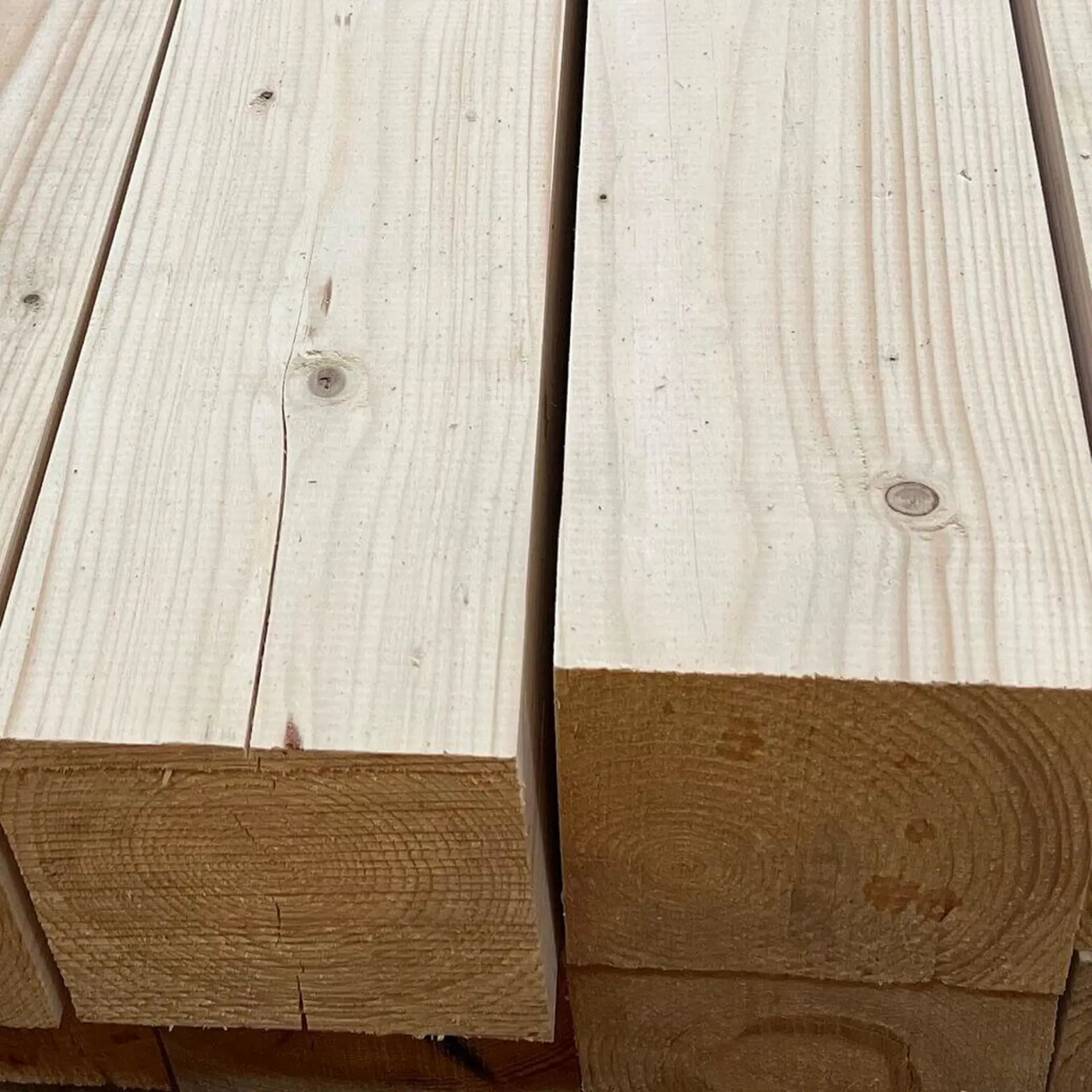 Solid spruce beams, planed - 120x120x6000