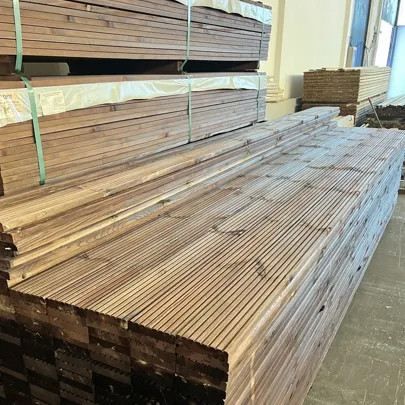 Decks de Pinho Castanho - 28x145x4800 1 classe