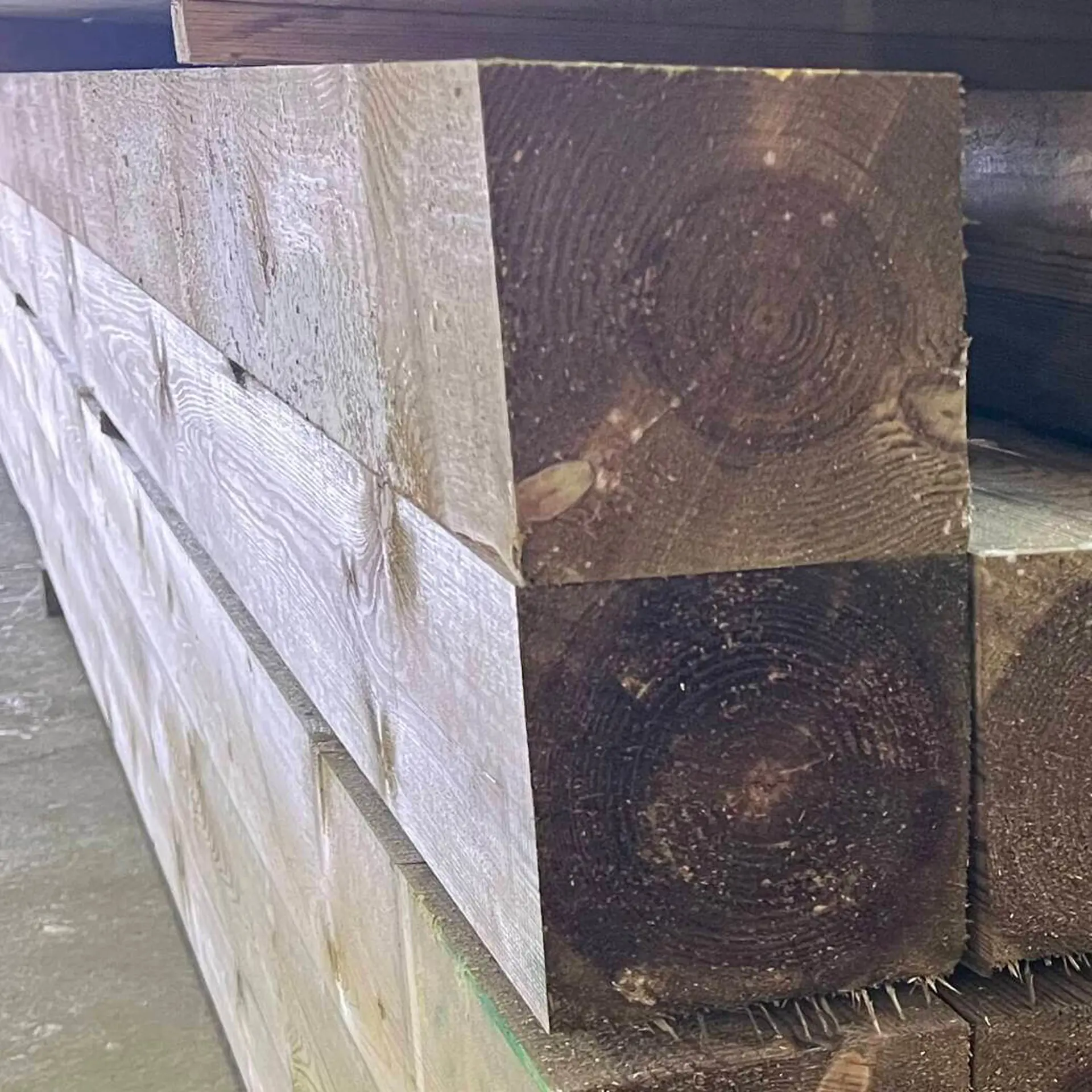 Solid pine beams, planed - 140x140x6000