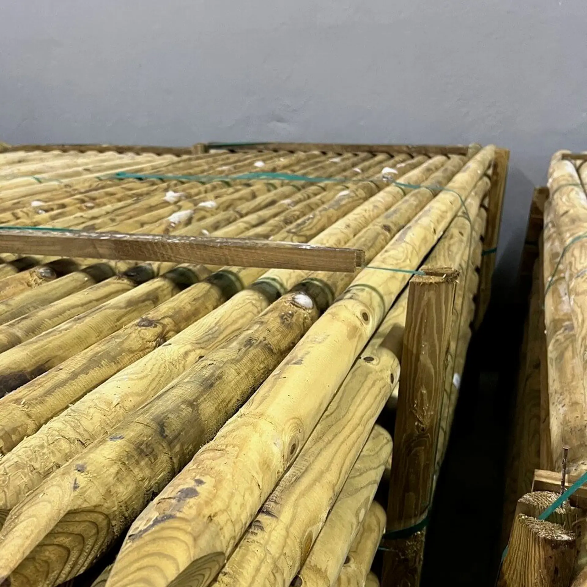 Pine Turned Poles - 60x2500